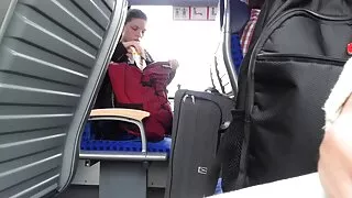 காலுறைகள் ரிலே குளிர்காலத்தில் பொன்னிற அவரது அவளது மற்றும் ஆசனவாய் ஒரு பெரிய கருப்பு சேவல் பெறுகிறார்