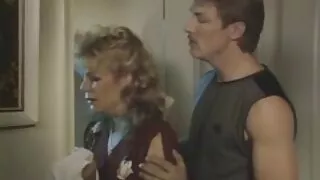 கவர்ச்சி மெல்லிய leggy லத்தீன் அழகி கார்மென் deeptroats வலுவான சேவல்