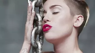 ஜூசி ஆசிய செல்லம் ஆயி kurosawa மூன்றுபேர் doggyfucked உள்ளது