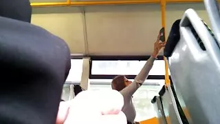 மெகுமி ஹமாசாகி படுக்கையில் கொஞ்சம் கொஞ்சமாக அவிழ்ப்பார் என்று உறுதியாக நம்புகிறார்