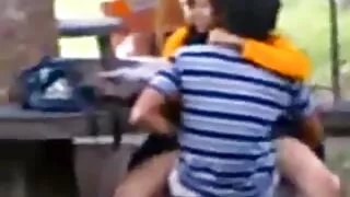 தனியா பிரஞ்சு தூரிகைகள் அவரது அவளது முடி ஒரு வக்கிரமான ஆபாச வீடியோ